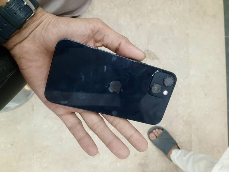 Apple iPhone 13 2