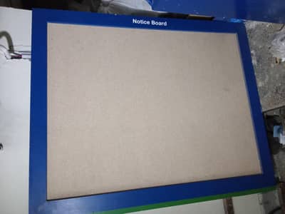 5 by 3 notice board in normal condition with clean cloth sheet
