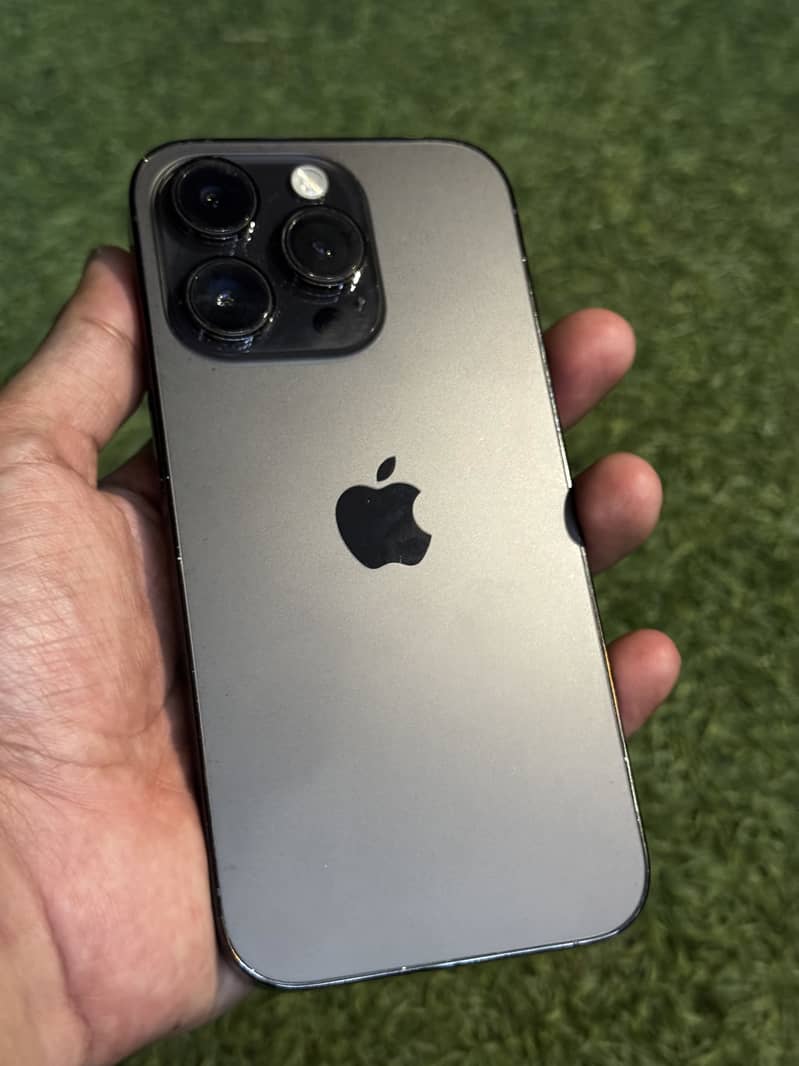 Apple iPhone 14 Pro 3