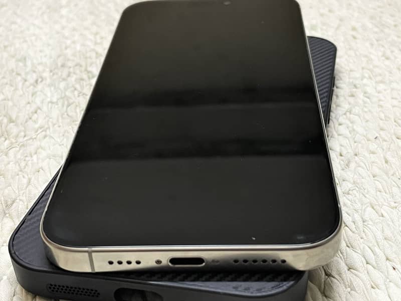 Apple iPhone 16 Pro Max bypass exchange possible with android phone 5