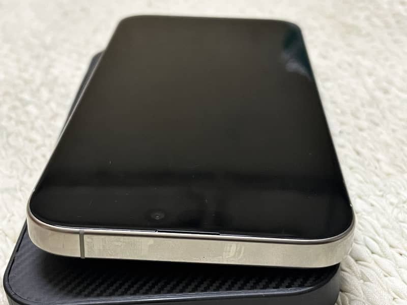 Apple iPhone 16 Pro Max bypass exchange possible with android phone 8