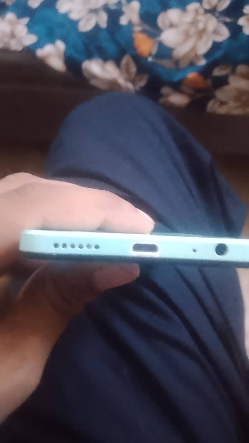 Tecno Spark 6 1