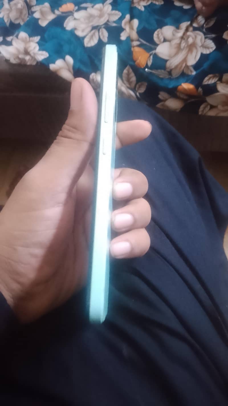 Tecno Spark 6 4