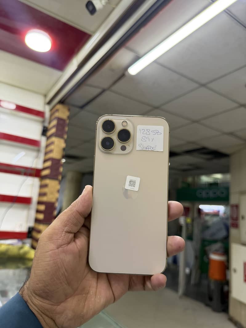 Apple iPhone 13 Pro Max 0