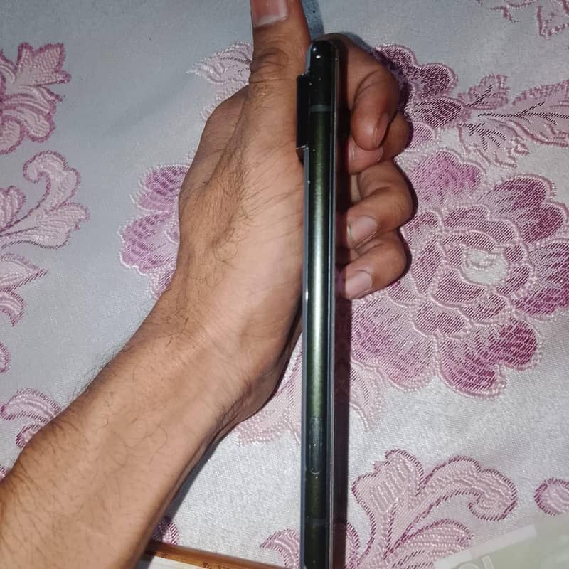 Google Pixel 6 4