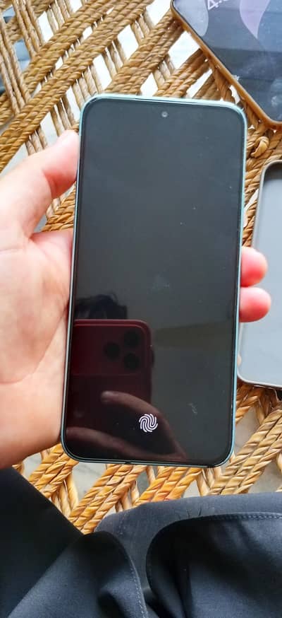 Infinix Hot 60 pro 8+8gb Ram,128gb memory da.