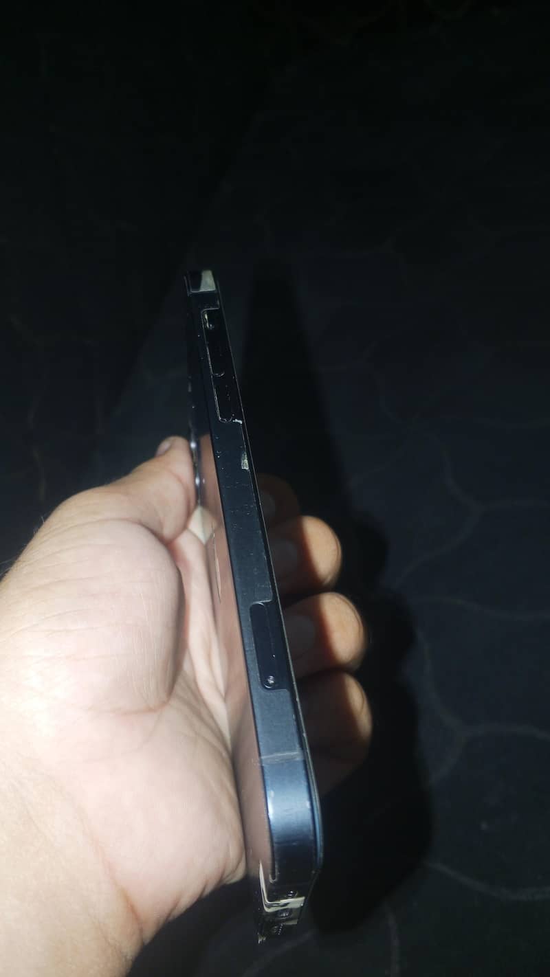 Apple iPhone 12 5