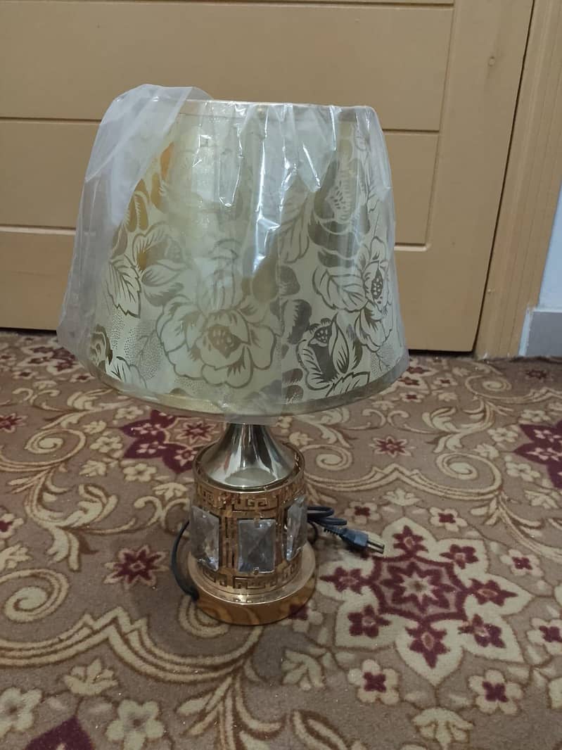 Table lamp good looking 0
