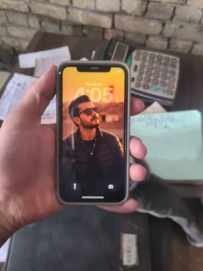 Apple iPhone 11