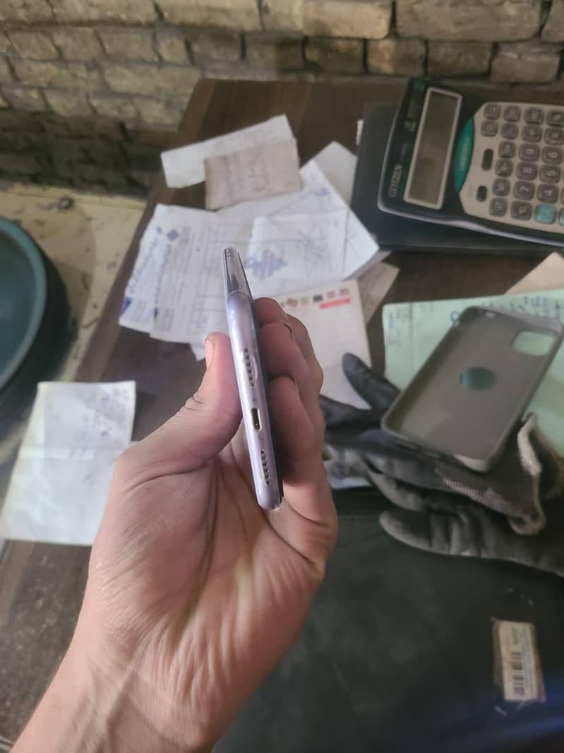 Apple iPhone 11 1