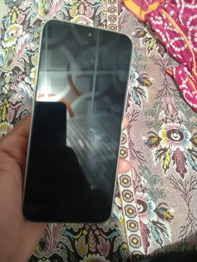 Infinix hot 60 pro 5G in warrant 3 months with orignal box and charger
