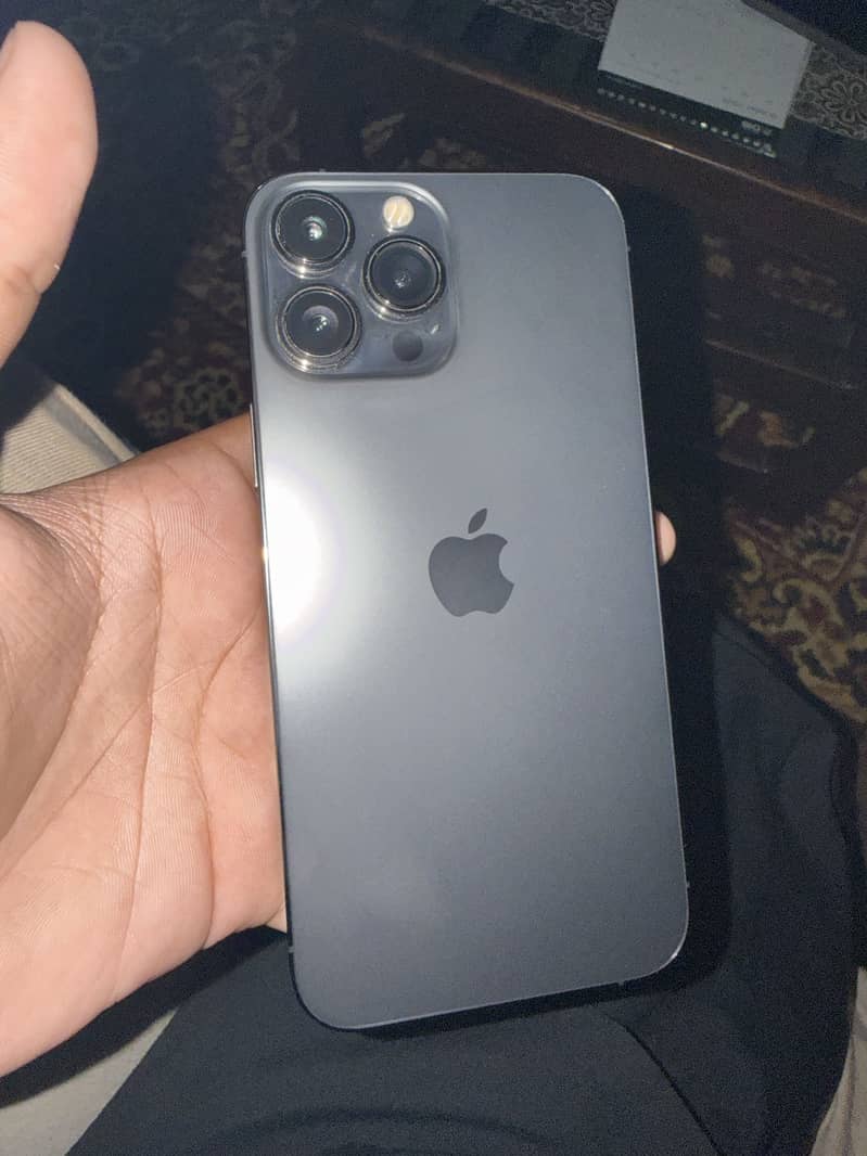 Apple iPhone 13 Pro Max 6