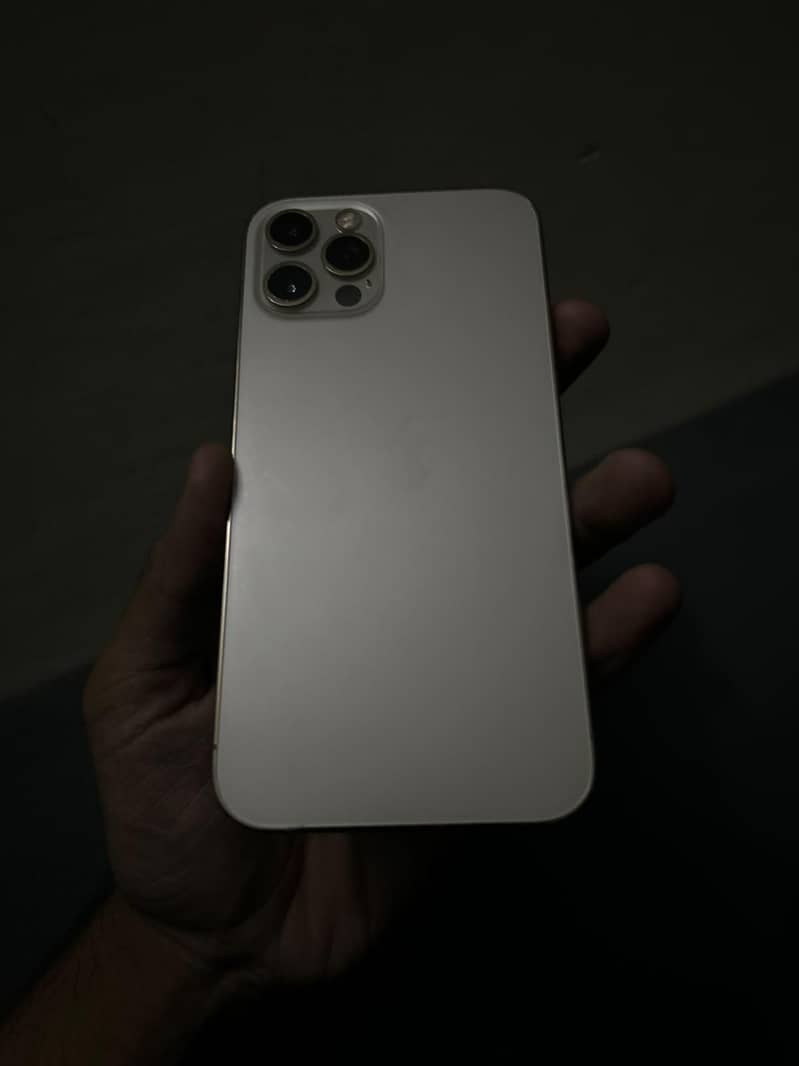 Apple iPhone 12 Pro 4