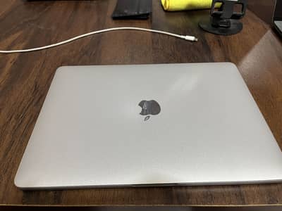 MACBOOK PRO 2020