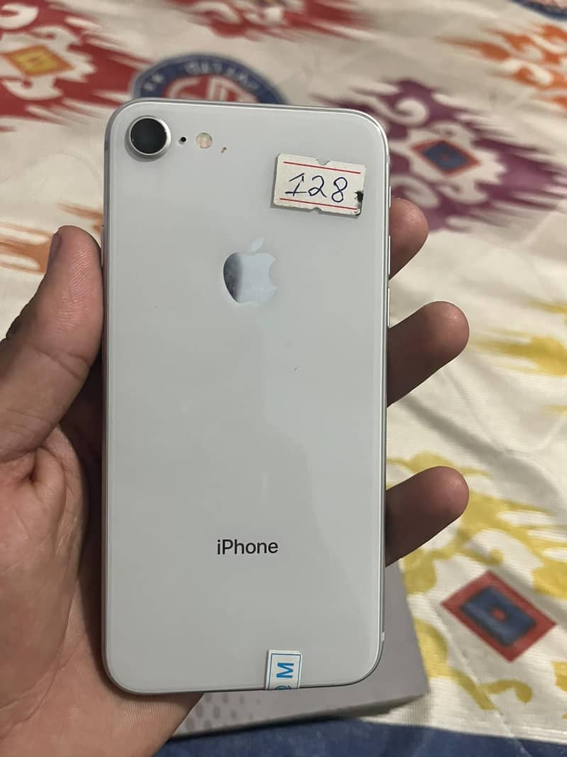 Apple iPhone 8 0