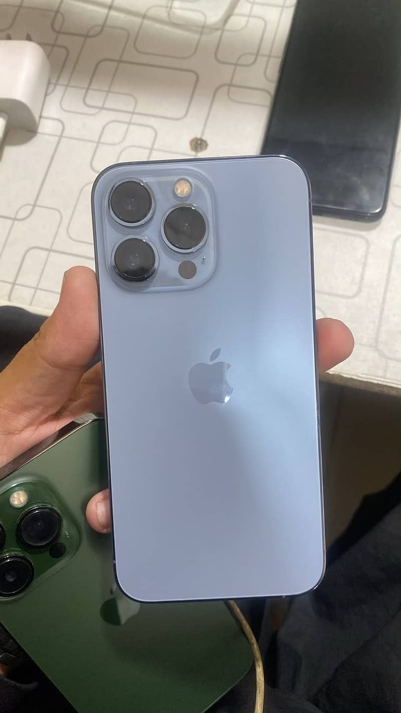 Apple iPhone 13 Pro 3