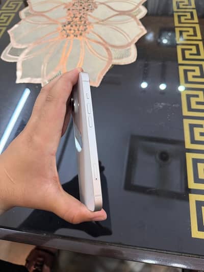Apple iPhone 14