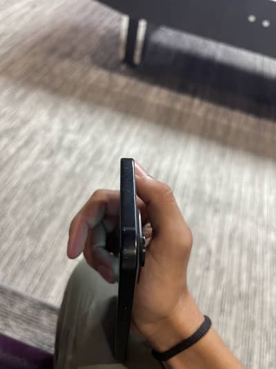 Apple iPhone 15