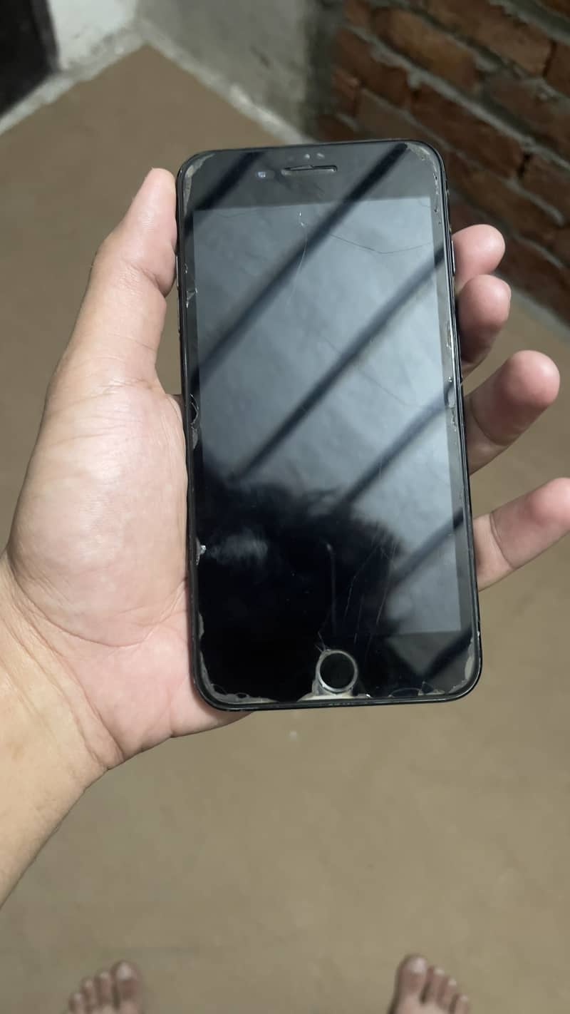 Apple iPhone 7 Plus 3