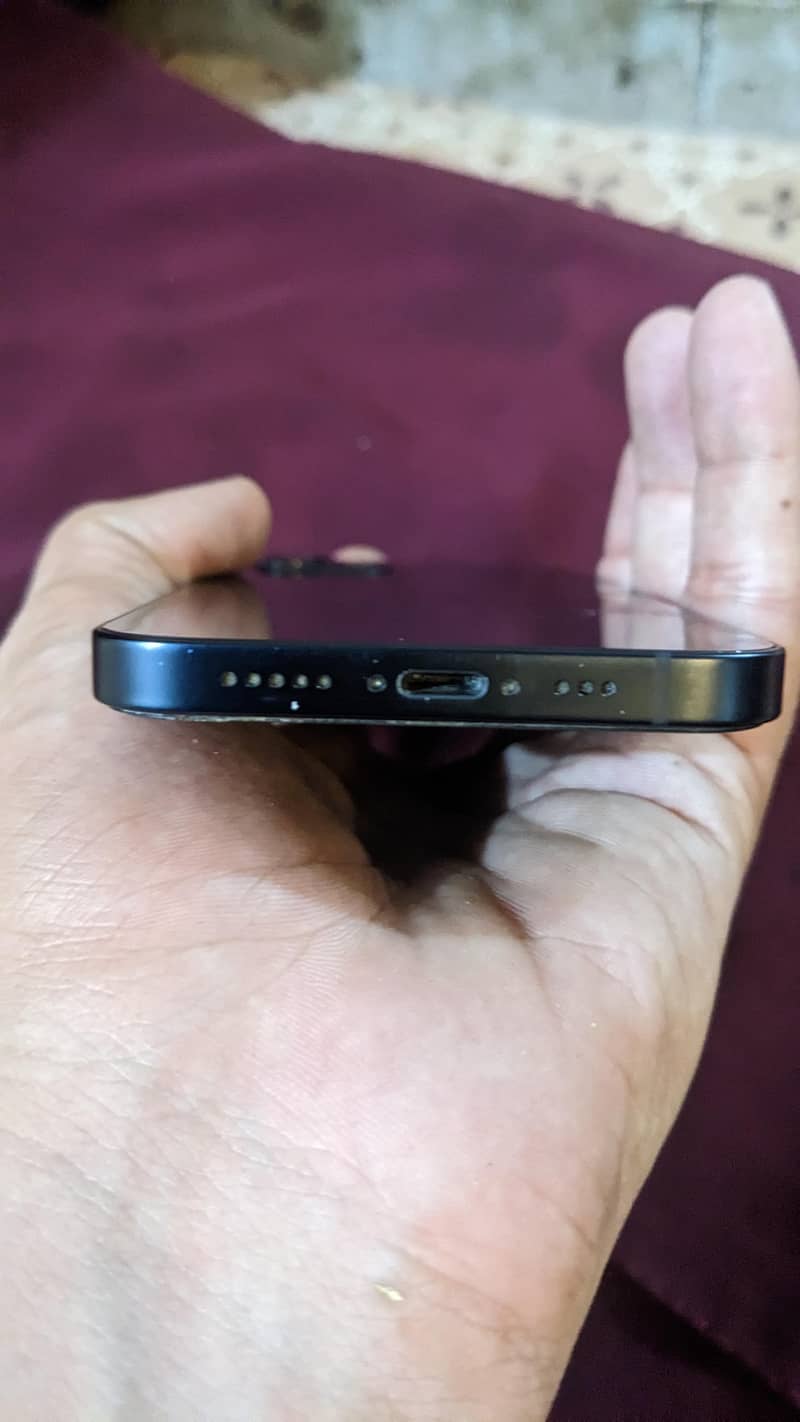 Apple iPhone 12 2
