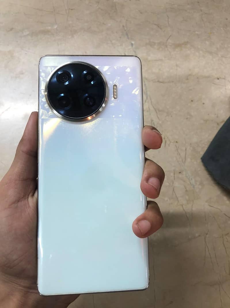 Tecno Spark 20 Pro Plus 1