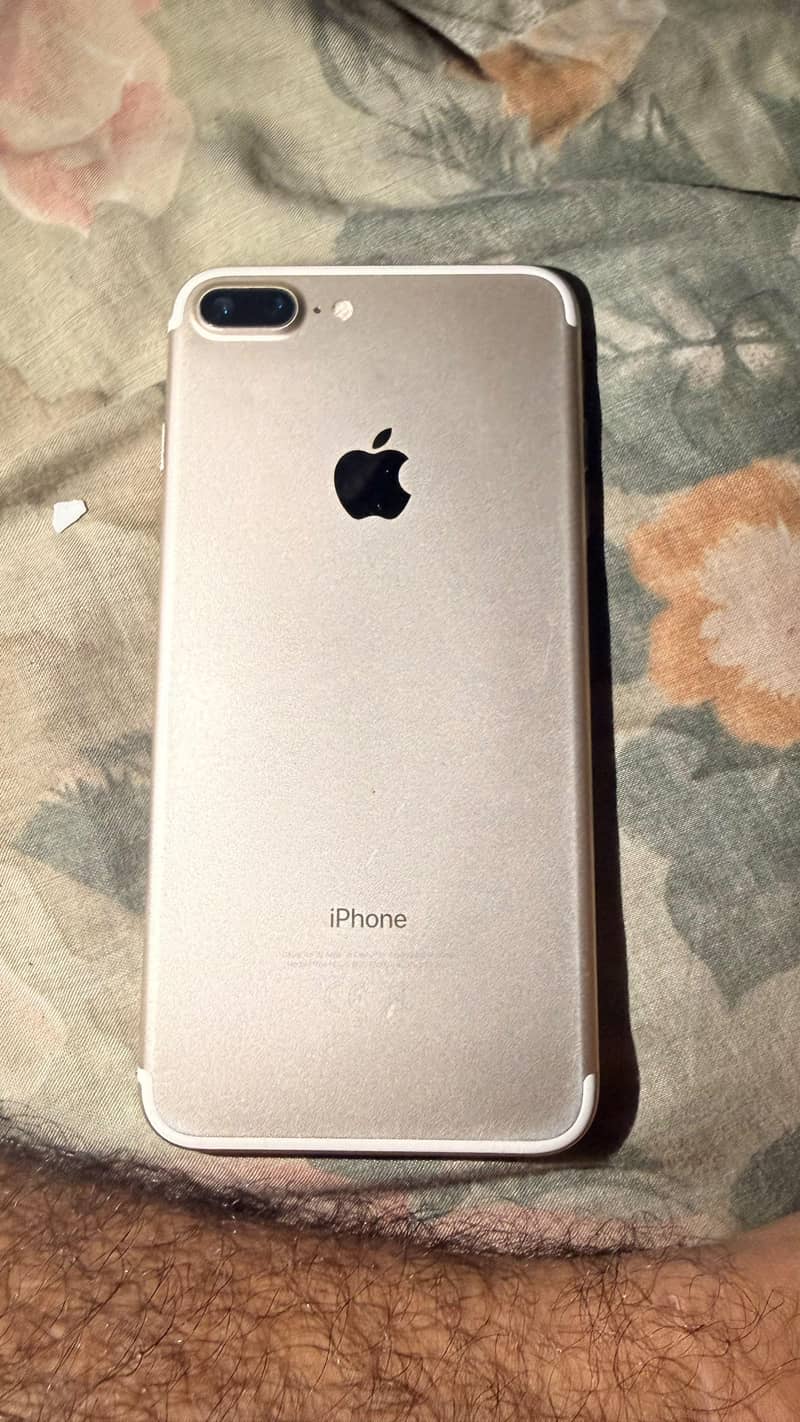 Apple iPhone 7 Plus 0