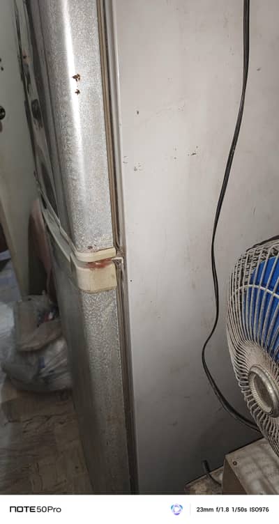 Dawlance Deep Freezer 8 Cubic Feet - Gas Khatam - Body Condition norma