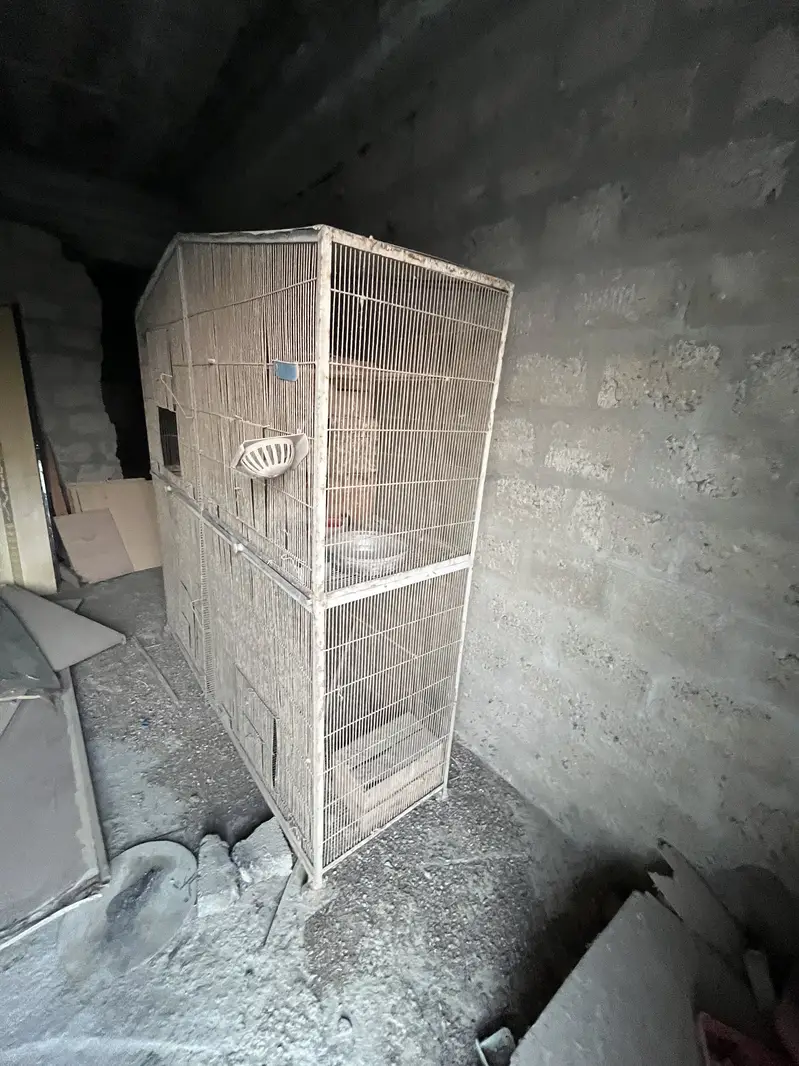 Cages for saleee