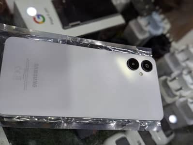 Samsung Mobile A06