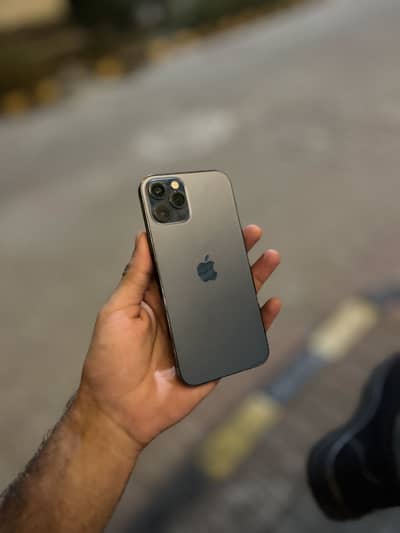 Apple iPhone 12 Pro