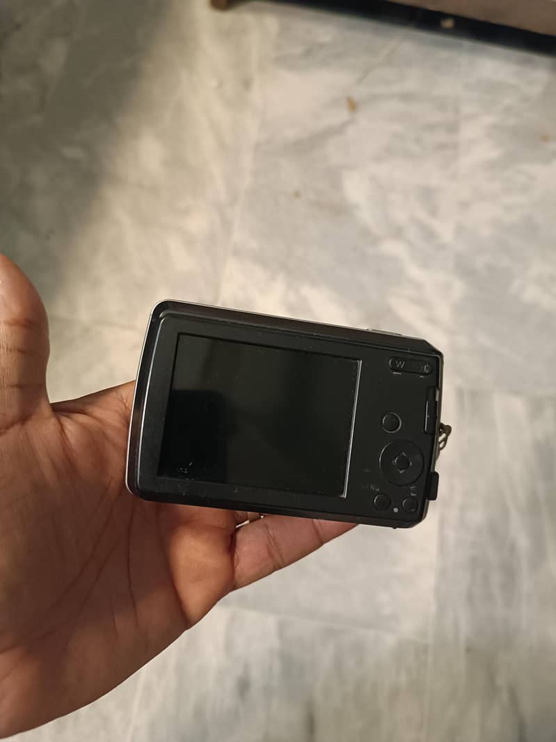 Sony Dsc-s3000 10.1 Mega Pixels Digital Camera 1