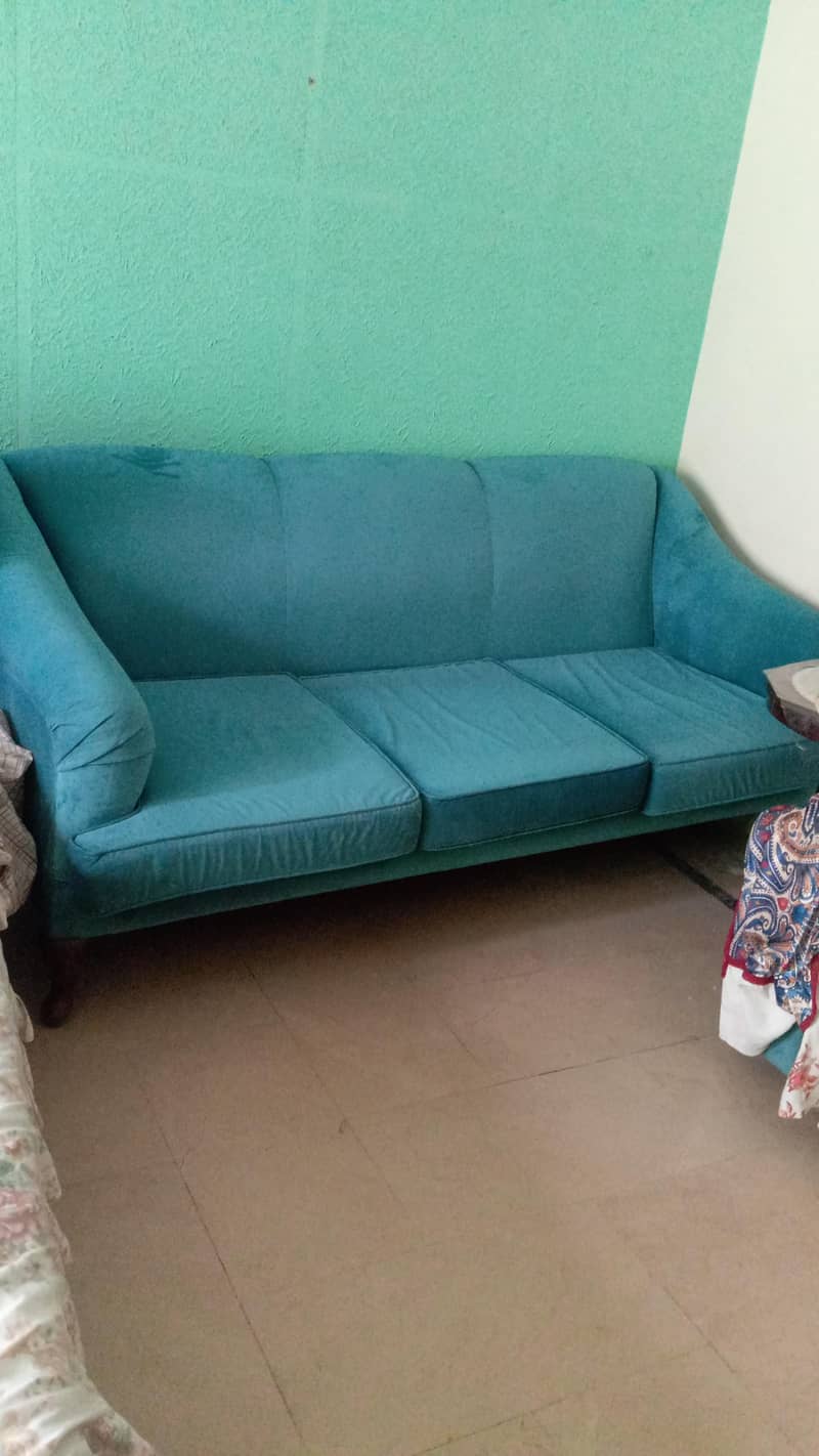 used sofa 0
