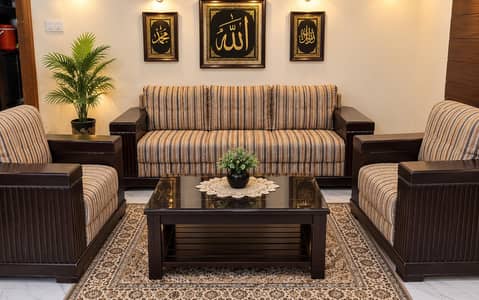 SOFA SET 3+2+1 in USED CONDITION URGENT SALE 03281010987