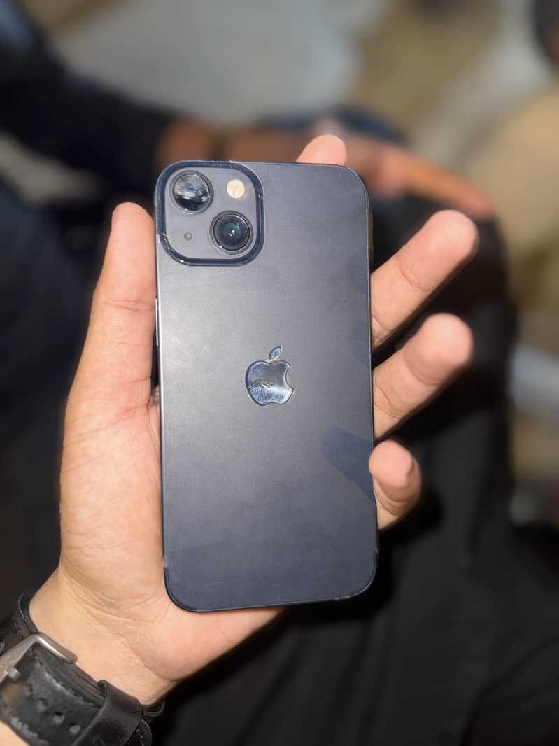 Apple iPhone 13 3