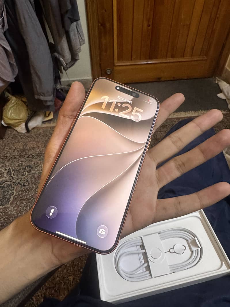 Apple iPhone 17 Pro Max 3
