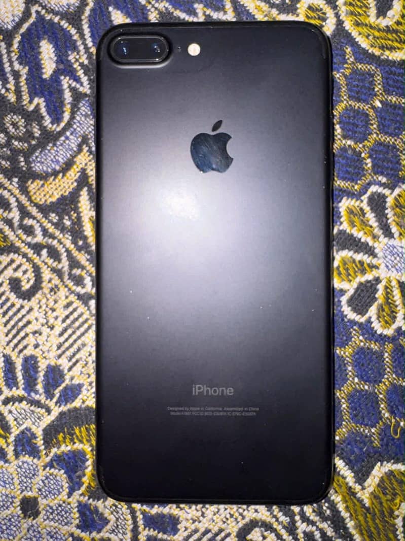 Apple iPhone 7 Plus 2
