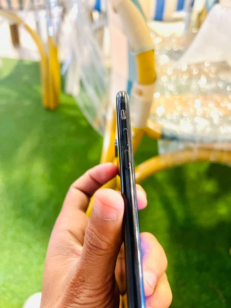 Apple iPhone 7 Plus 3