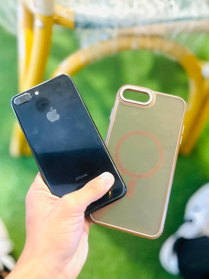 Apple iPhone 7 Plus 6