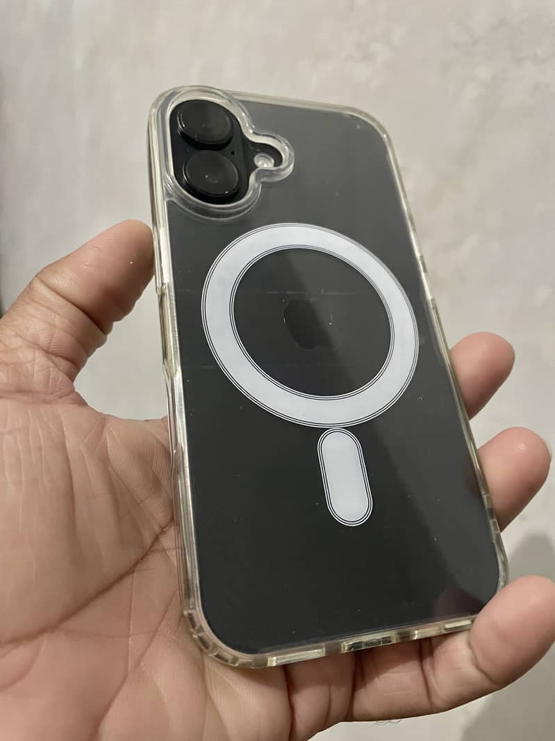 Apple iPhone 16 0