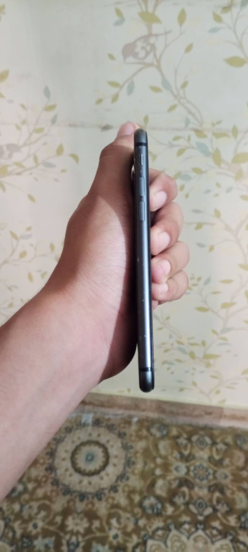 Apple iPhone 8 6