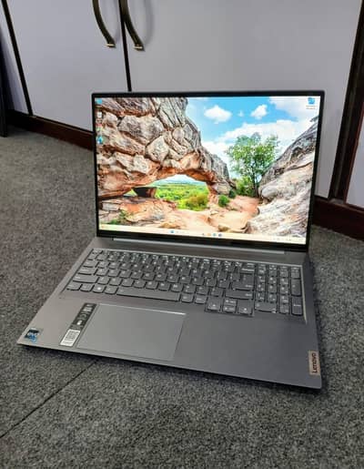 LENOVO YOGA SLIM 7i PRO 16IAH7 •  Ci7-12700H • Intel Arc 4GB • 16"