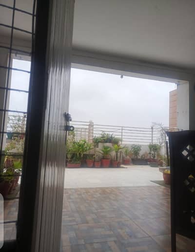 1400 Sq Ft 3 Bed DD With Roof Flat For Rent In Federal B Area Block 6 Main Road Project