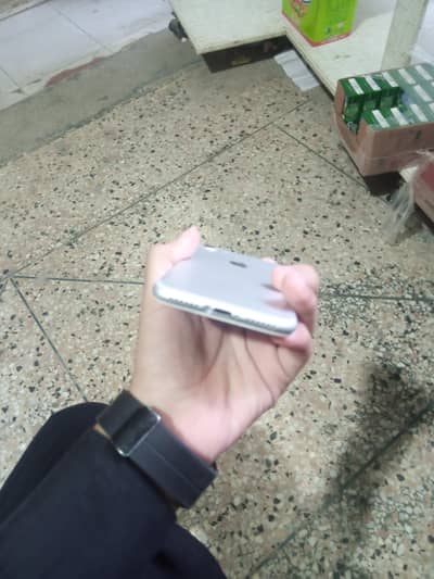 Apple iPhone 7
