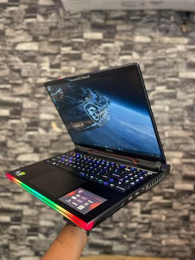 MSI raider Ge68 hx core i9 14th Gen rtx 4070 32gb ddr5 1tb SSD