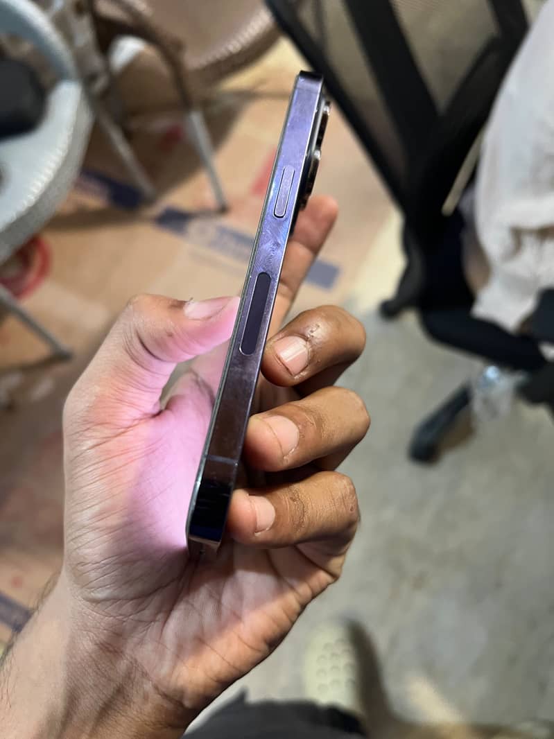 Apple iPhone 14 Pro 1