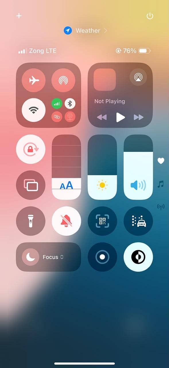 Apple iPhone 16 Pro 11