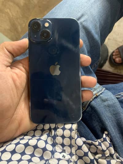 Apple iPhone 13