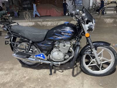 Suzuki GS 150 SE model 2018