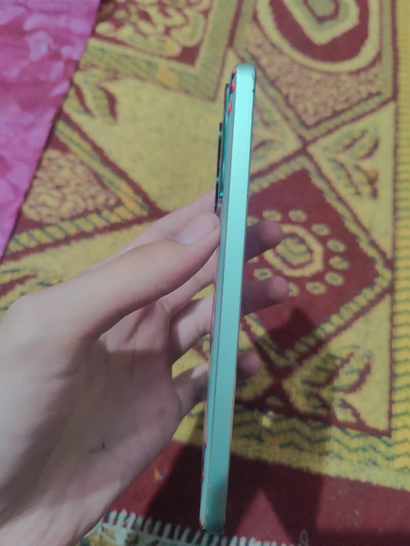 Xiaomi POCO X6 Pro 3