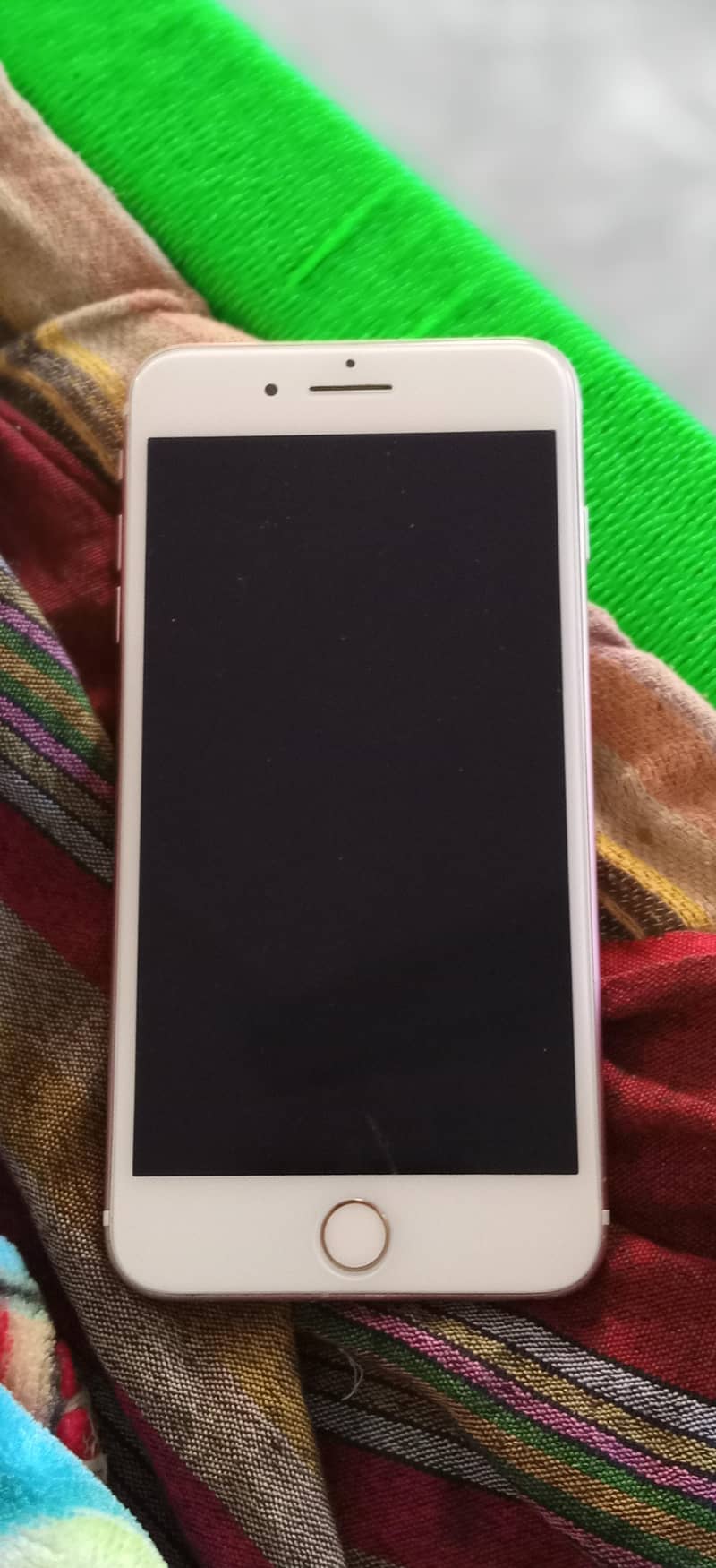 Apple iPhone 7 Plus 1